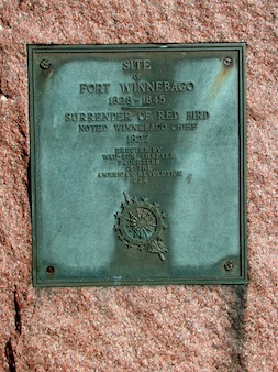 DAR Fort Winnebago Plaque 1, 1924